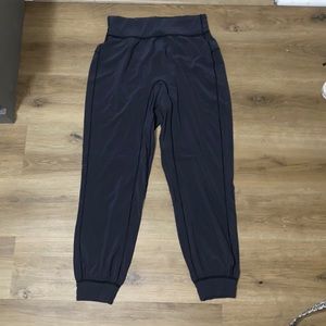 Lululemon black joggers. Never worn!